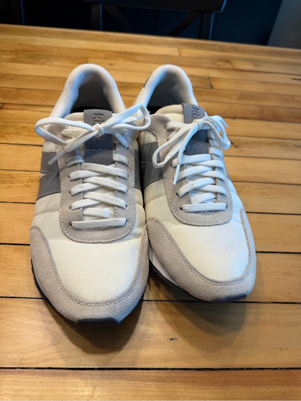 Women’s Low-Profile White and Light Gray Casual Sneakers